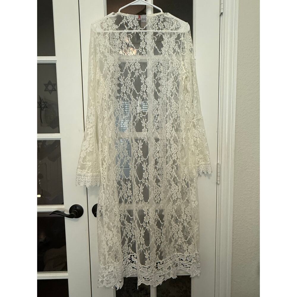 Polly & Esther Cream Lace Floral Cardigan/Cover Up size medium - Picture 5 of 7